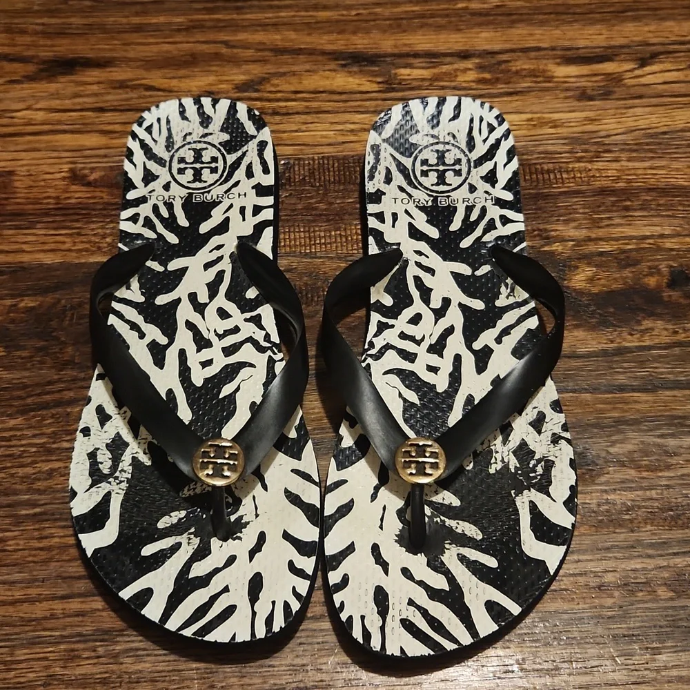 Tory Burch Sandals - Picture 1 of 7